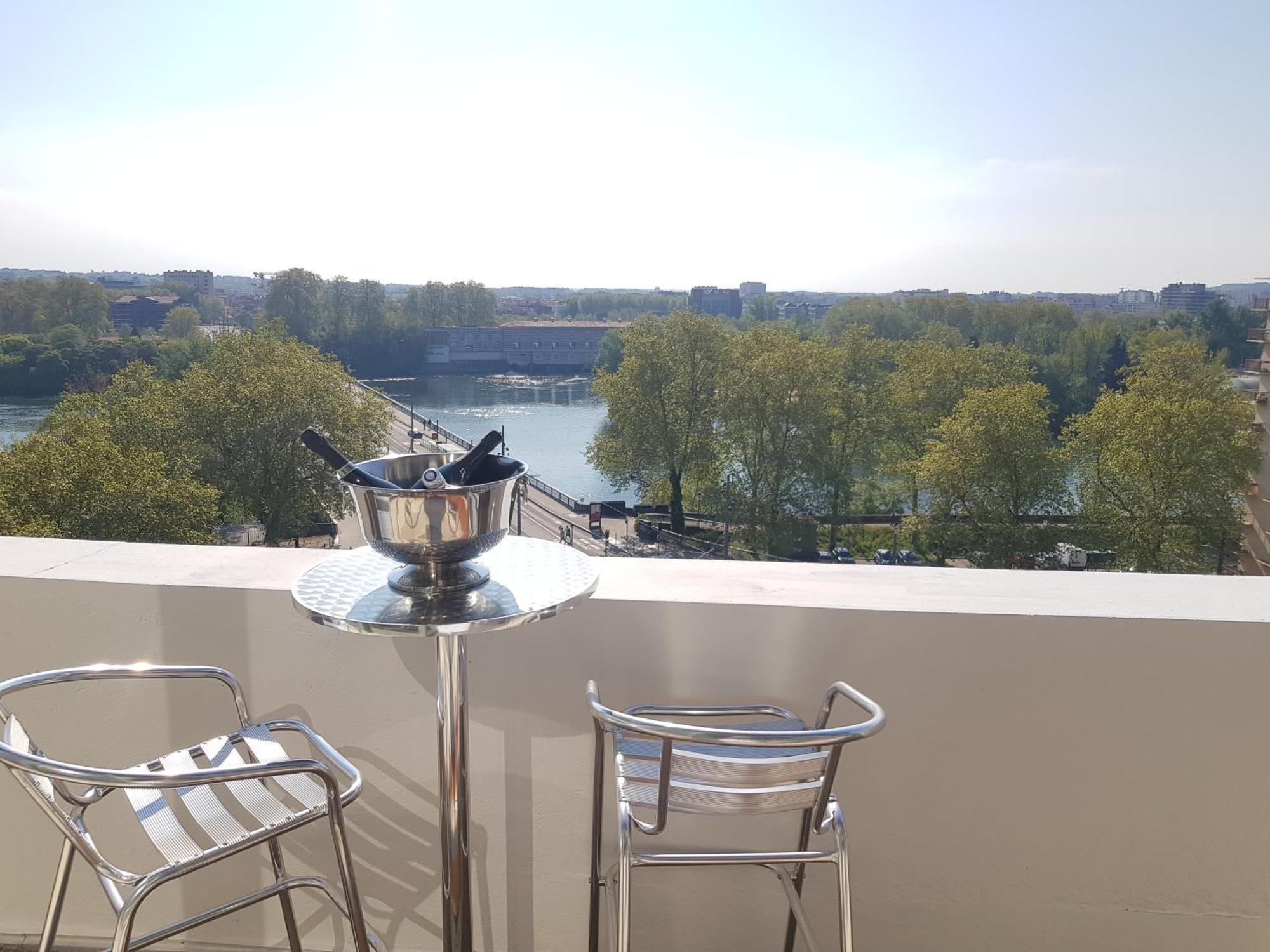 Loft Vue Fleuve Garonne Parking Gratuit * Toulouse